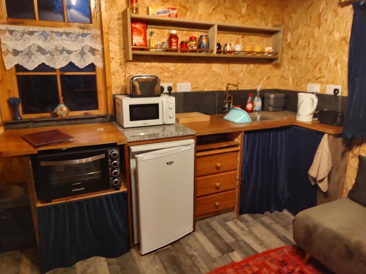 아크나쉰 Hippy Shack Cabin, Self Contained @ Cartmel Aultbea 빌라 외부 사진